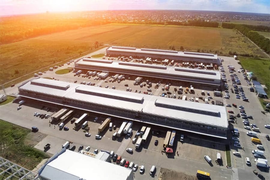overhead of warehouse